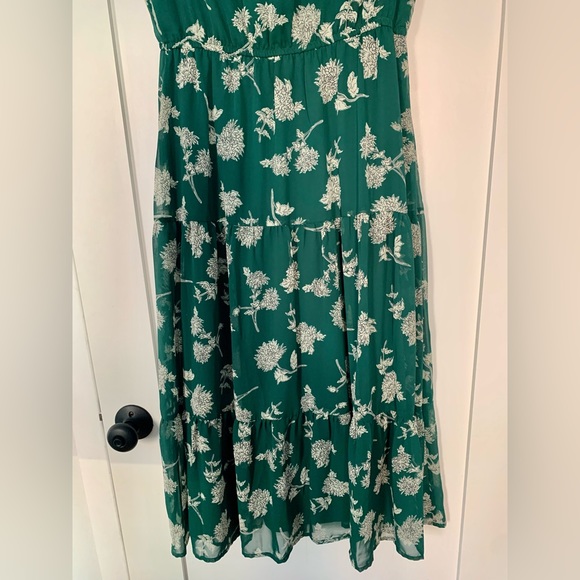 Lulu’s green floral tiered dress - Picture 7 of 7